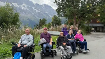 Wheelchair Travel Gears Up for ‘Autumn Abroad’ as Family Life, Global Accessibility Initiatives Take Center Stage